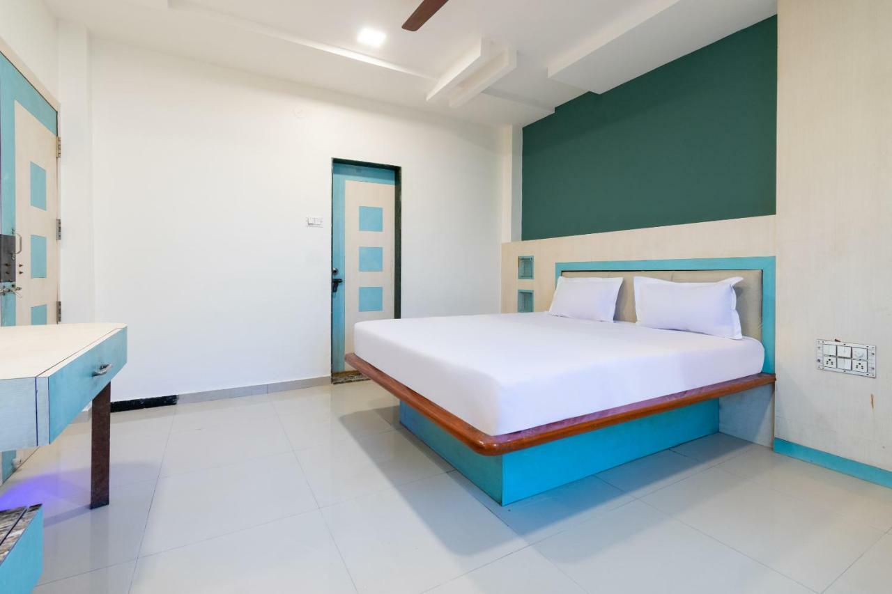 Spot On 42793 Hotel Gurukrupa Shirdi Zewnętrze zdjęcie