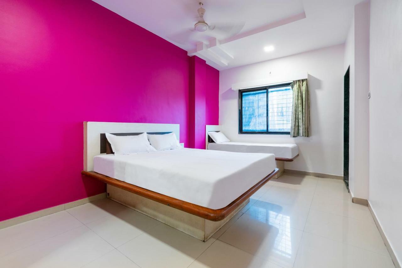 Spot On 42793 Hotel Gurukrupa Shirdi Zewnętrze zdjęcie
